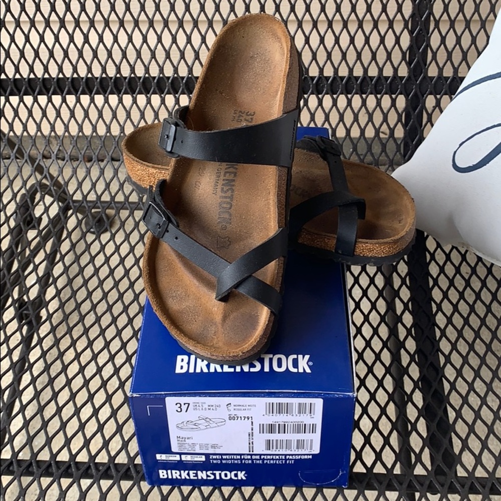 Woman’s Birkenstock sandals size 7